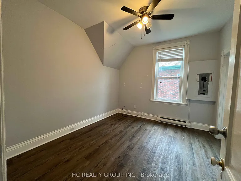 416 Oxford St E #1 — Photo 7