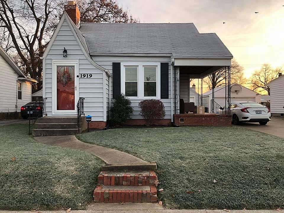 1st image of 1919 Freeman Ave