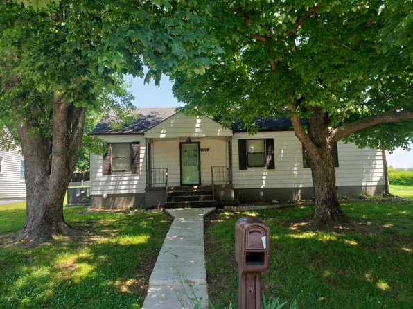 921 Burroughs Rd, Alcoa, TN 37701