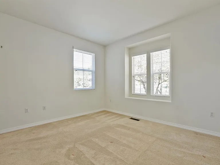 24169 NE 122nd St — Photo 23