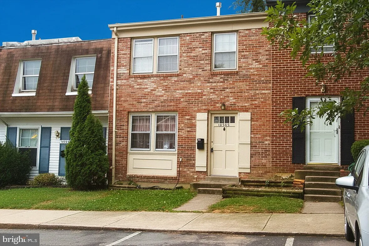 Photo 1 of 1 - 16565 Sherwood Pl - Woodbridge, VA Primary Photo - 16565 Sherwood Pl