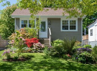 3652 Acadia St, Halifax, NS B3K3P6