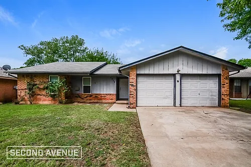 1522 Kinney Ave Photo 1
