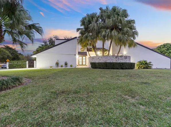 17725 SW 86th Ave, Palmetto Bay, FL 33157