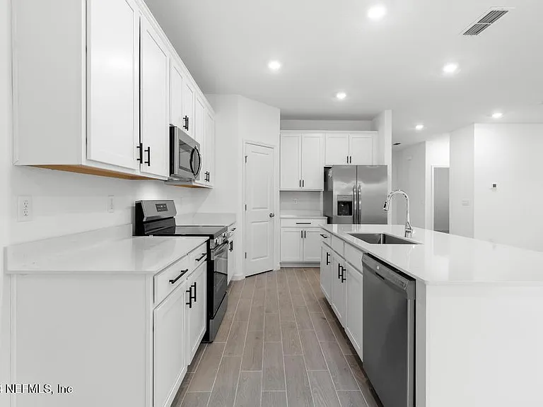 28 Disston Cv — Photo 13