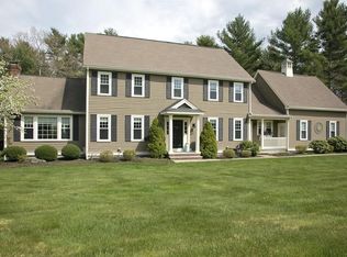 104 High Pines Dr, Kingston, MA 02364