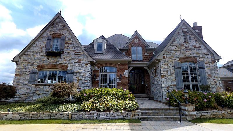 1st image of 10697 Stoney Point Dr