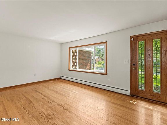 5th image of 31 Henry Avenue