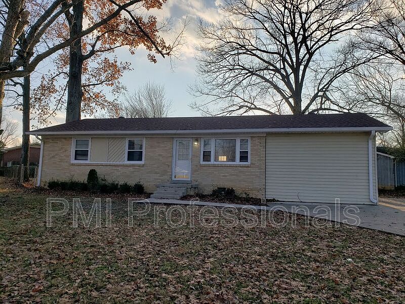 1st image of 100 Crosslin Cir