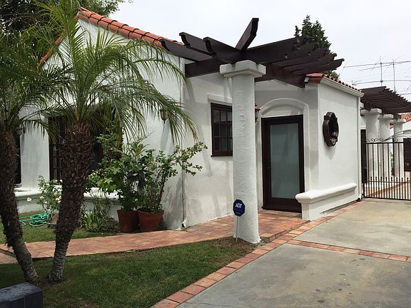 2nd image of 10556 Louisiana Ave