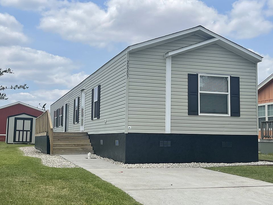 1st image of 920 Century Plaza Dr #634