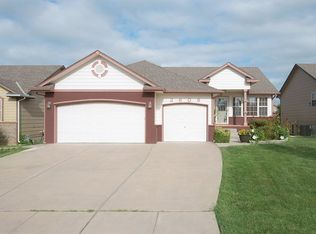 2606 S Cypress St, Wichita, KS 67210