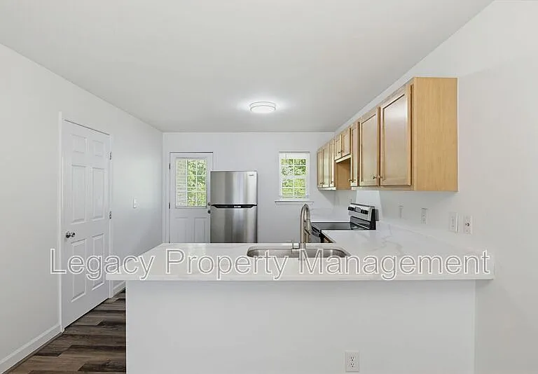 1316 Snow Ct — Photo 6