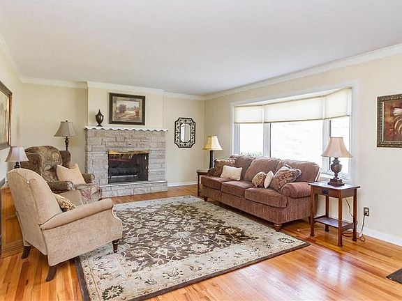 2nd image of 5921 Cleveland Ave