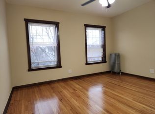 1421 Washington St #7, Evanston, IL 60202