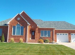 115 Prairie Dune Dr, Ogallala, NE 69153