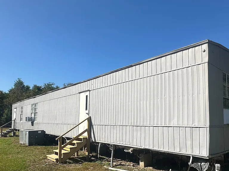 450 Harmon Ln — Photo 14
