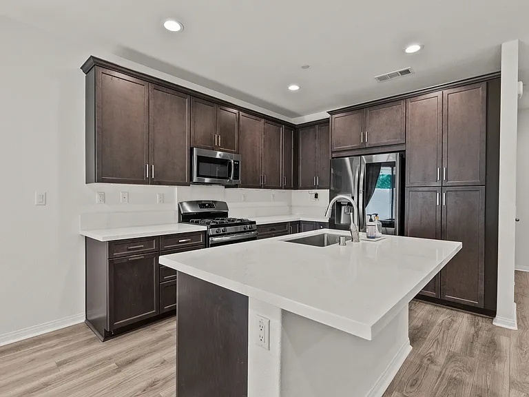 14610 Isla Vista Dr — Photo 1