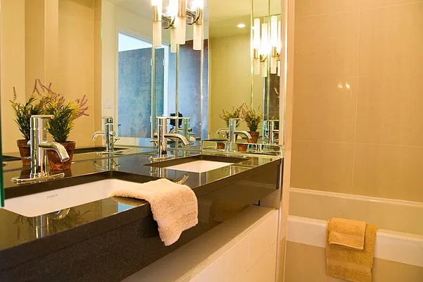 Sold by aptsandlofts.com | media 28