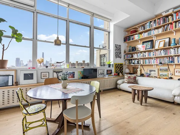 970 Kent Ave APT 710, Brooklyn, NY 11205