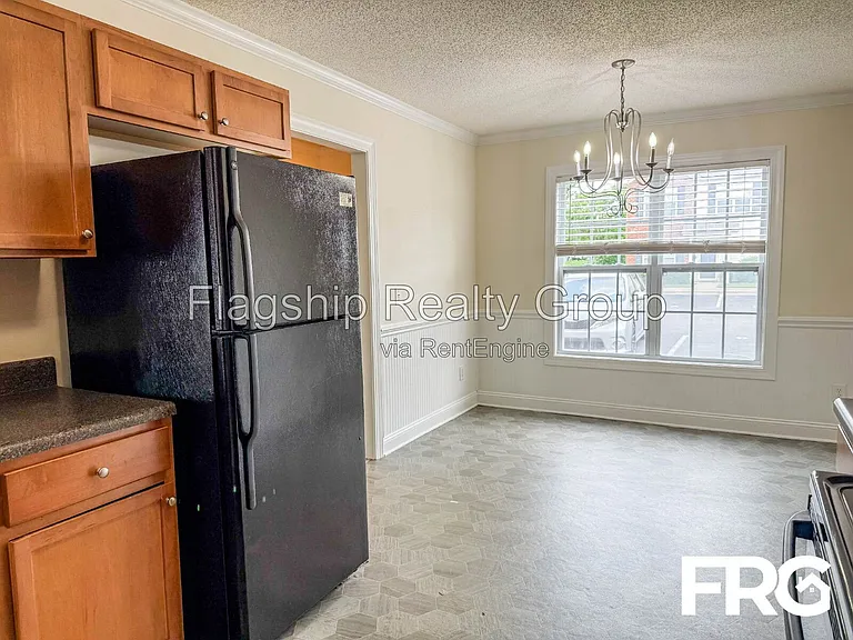 4243 Dudleys Grant Dr — Photo 36