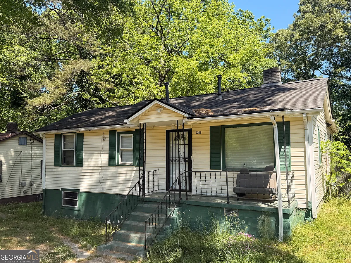 Building Photo - 2203 Tiger Flowers Dr NW