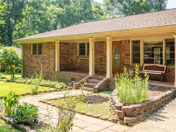 1545 Virginia Pl, Austell, GA 30168