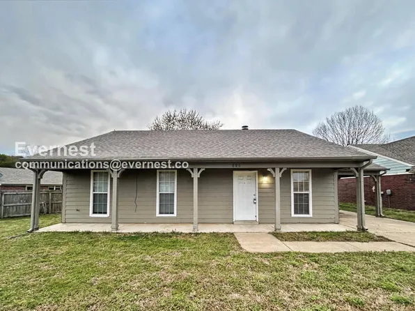 886 Acorn Cv, Southaven, MS 38671
