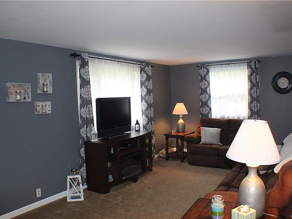 2nd image of 272 Eisenhower Ave