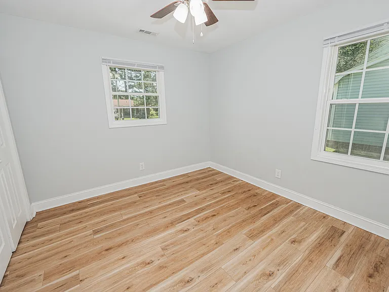 218 Forest View Dr — Photo 13