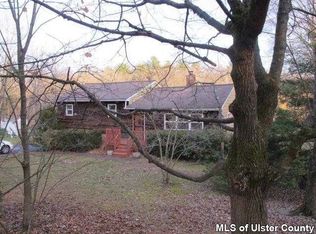 8 Mountain View Pl N, New Paltz, NY 12561
