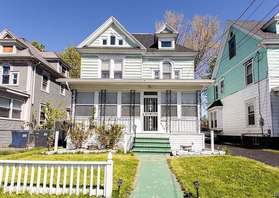 1st image of 414 W Beard Ave