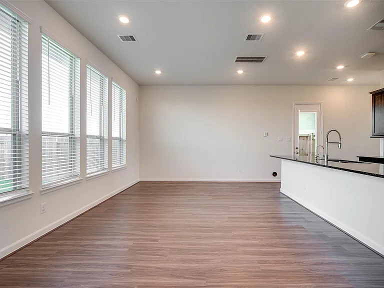 22746 Sutherland Bend Ln — Photo 17