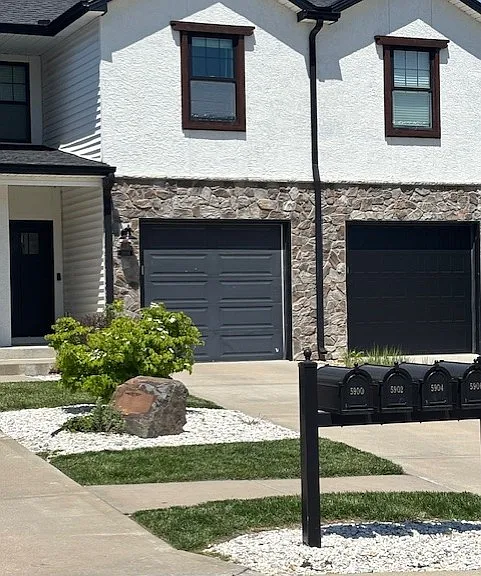 5904 N London Ave — Photo 1