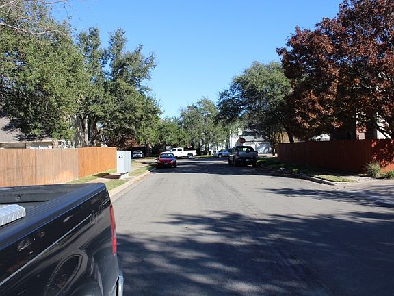 5th image of 2502 Field Lark Dr