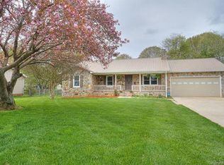 138 Mooreland Rd, Mooresville, NC 28117