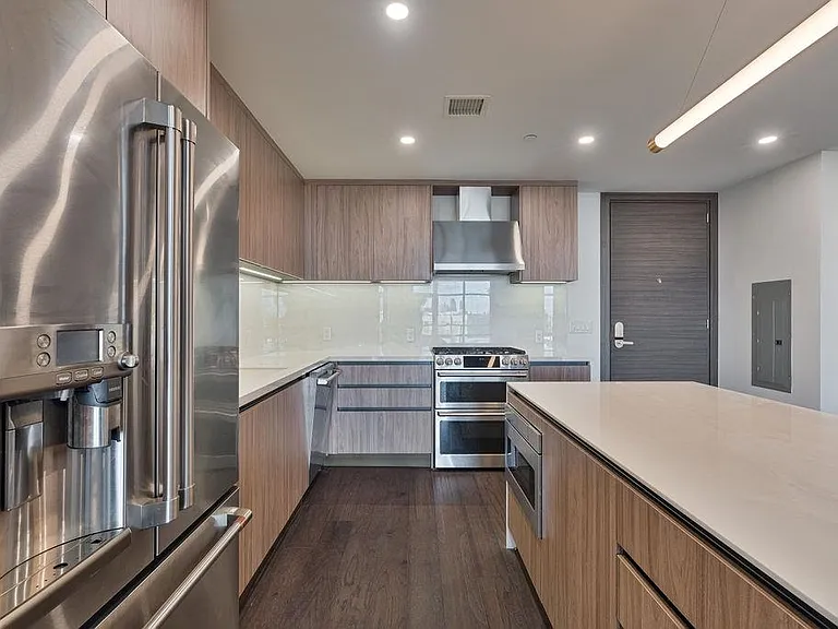8701 Churchill Rd #502 — Photo 3