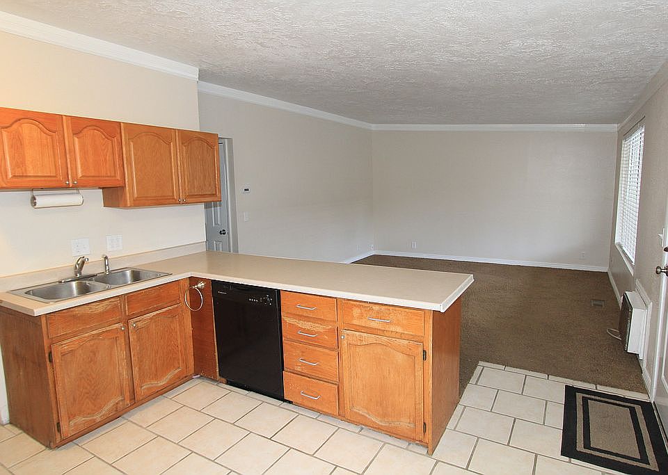 Kitchen to family