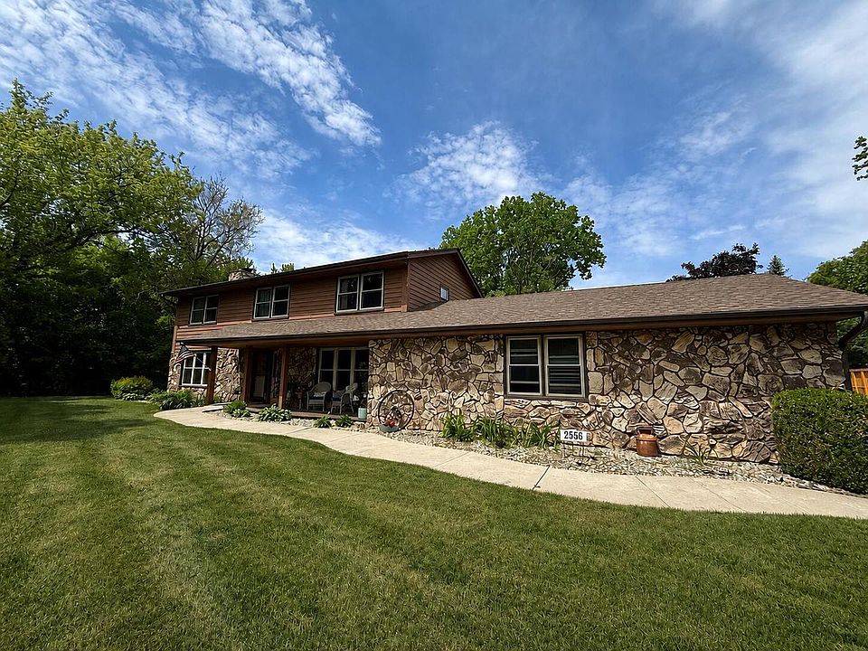 1st image of 2556 N Green Bay ROAD
