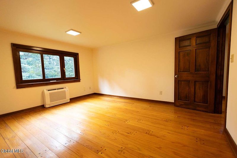5th image of 1515 Best Road