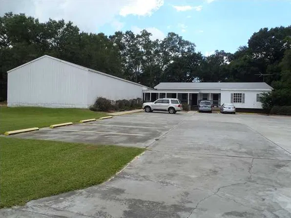12865 Saeger Rd, Grand Bay, AL 36541
