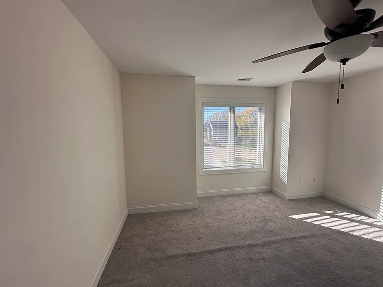 1361 Slate Ct — Photo 25