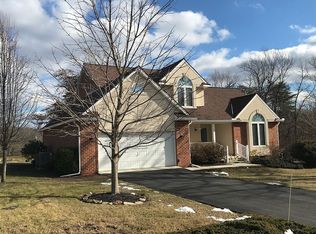 533 Wampum Ln, Hedgesville, WV 25427