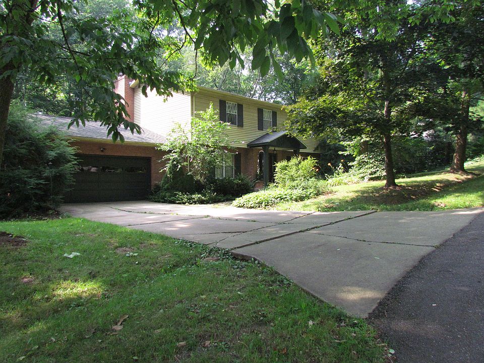 1st image of 123 Sylvan Way