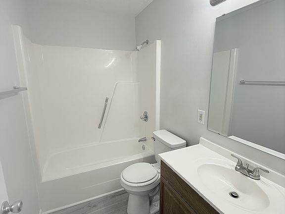 2nd image of 1025 Carolina Rd APT W1