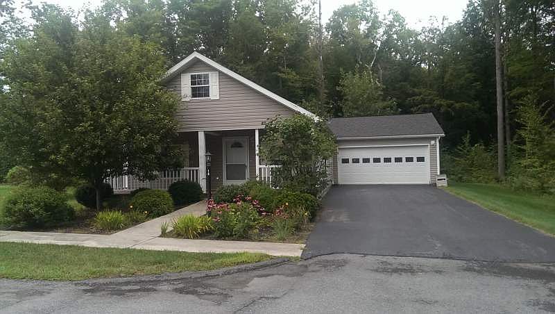 1st image of 12 Jacob Dr