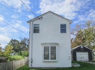 15 McCallion St, Swansea, MA 02777
