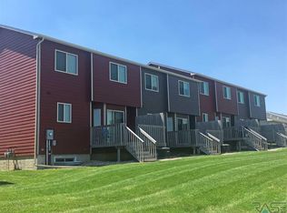 4908 W Cayman St, Sioux Falls, SD 57107