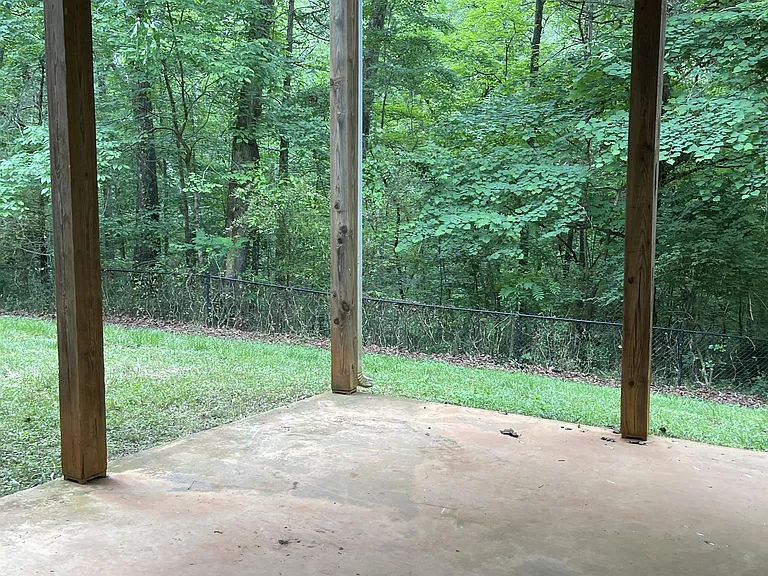 3910 S Barnett Shoals Rd — Photo 41