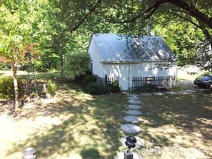 5th image of 302 S College St